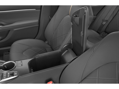 2019 Toyota Camry Hybrid XLE