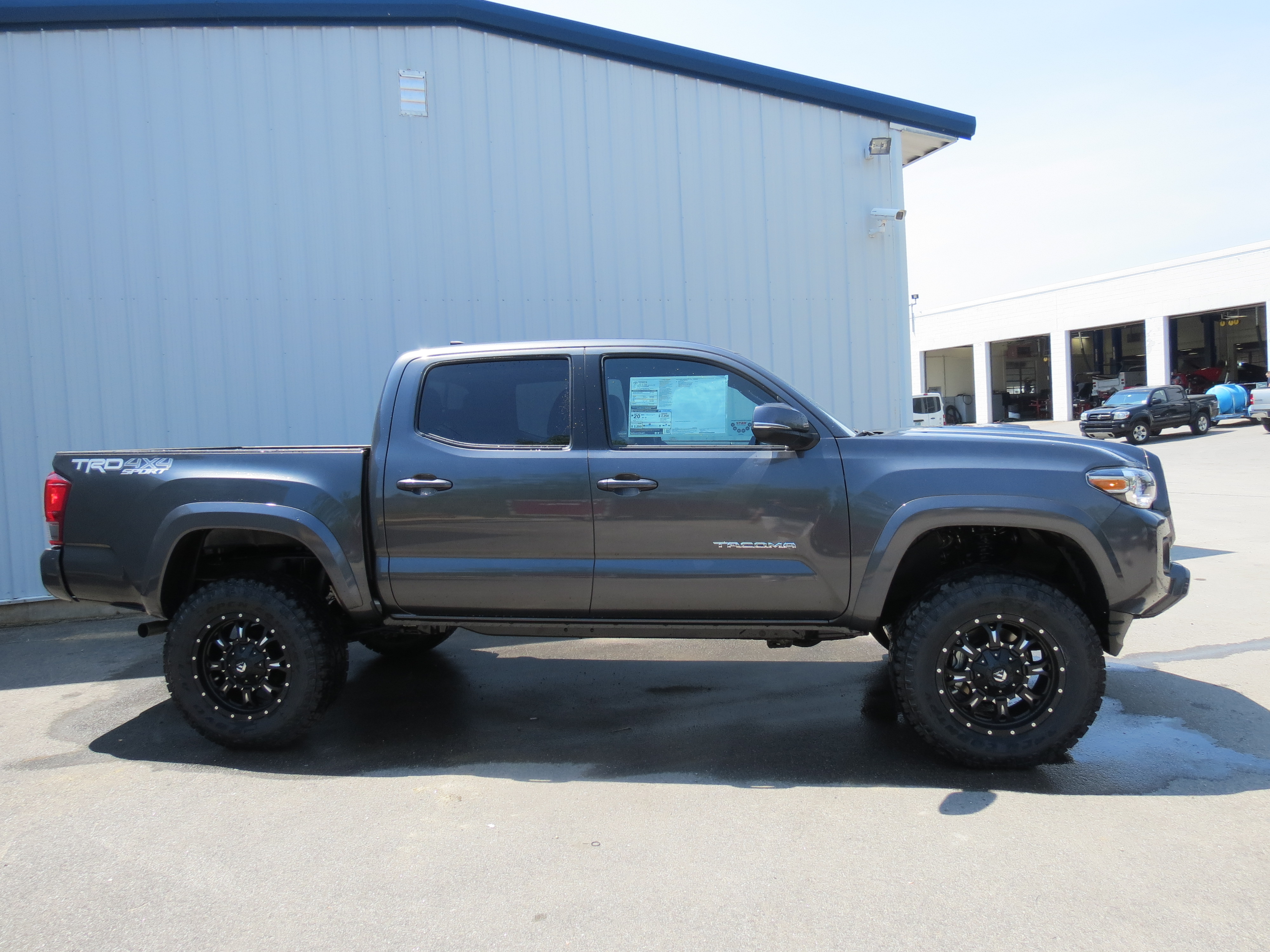 2016 Toyota Tacoma Trd Sport With A Lift Kit Irwin Toyota News