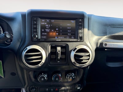 2018 Jeep Wrangler JK Unlimited Sahara