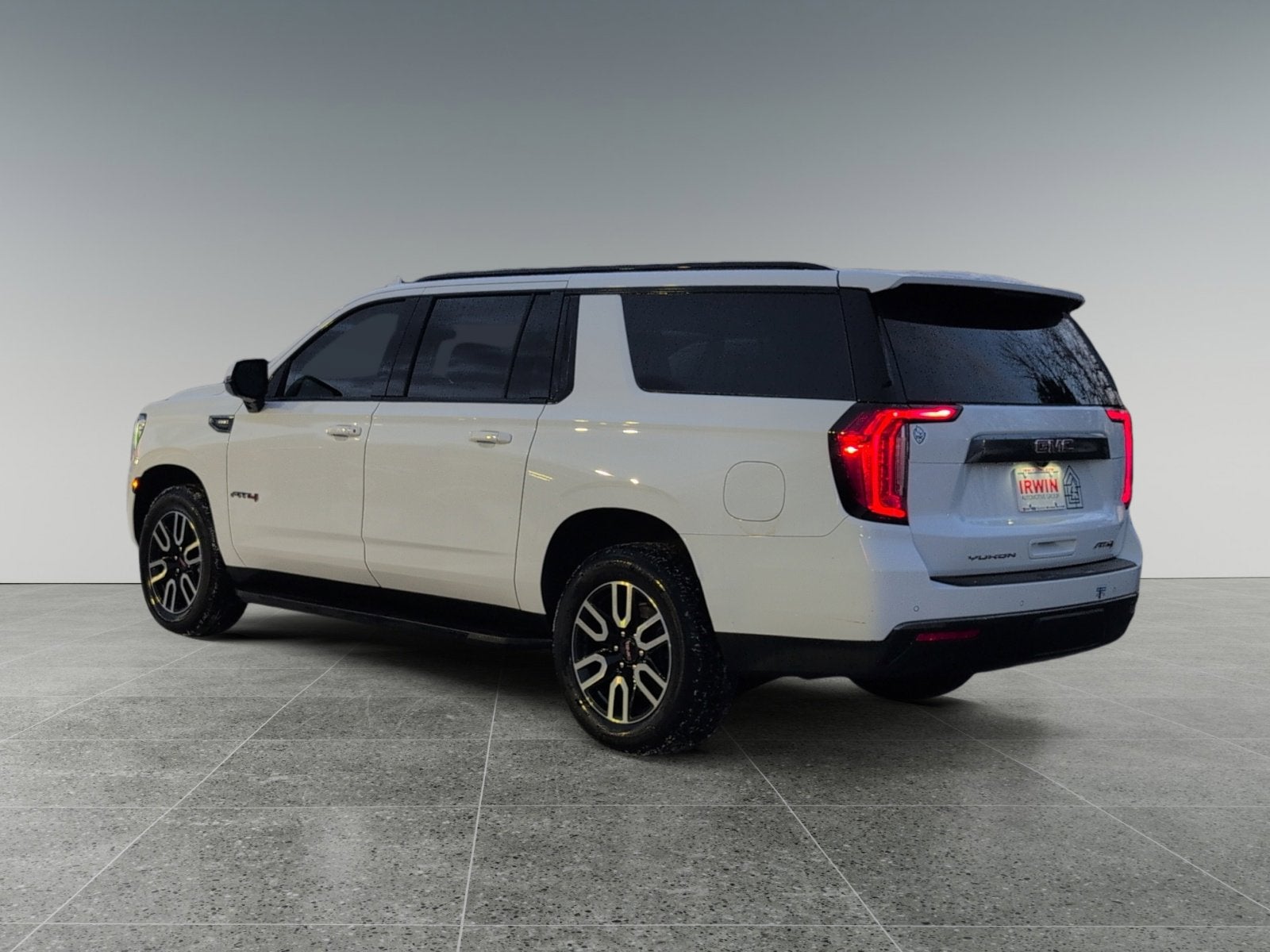 2022 GMC Yukon XL AT4