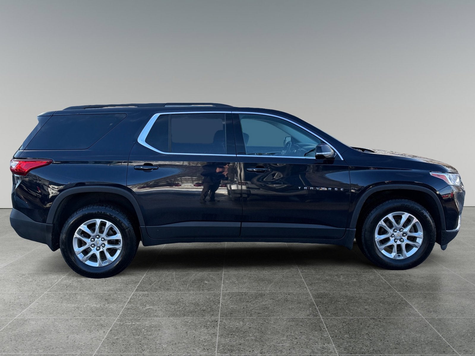 2020 Chevrolet Traverse LT Leather