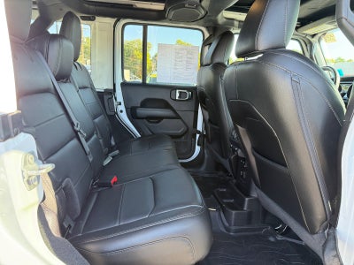 2022 Jeep Wrangler Unlimited Sahara Altitude