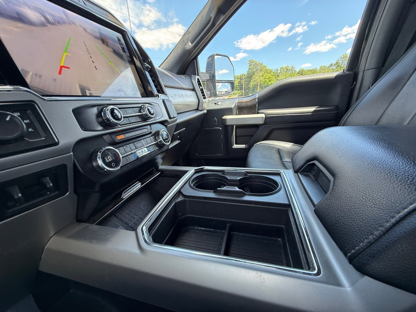 2022 Ford Super Duty F-250 SRW LARIAT