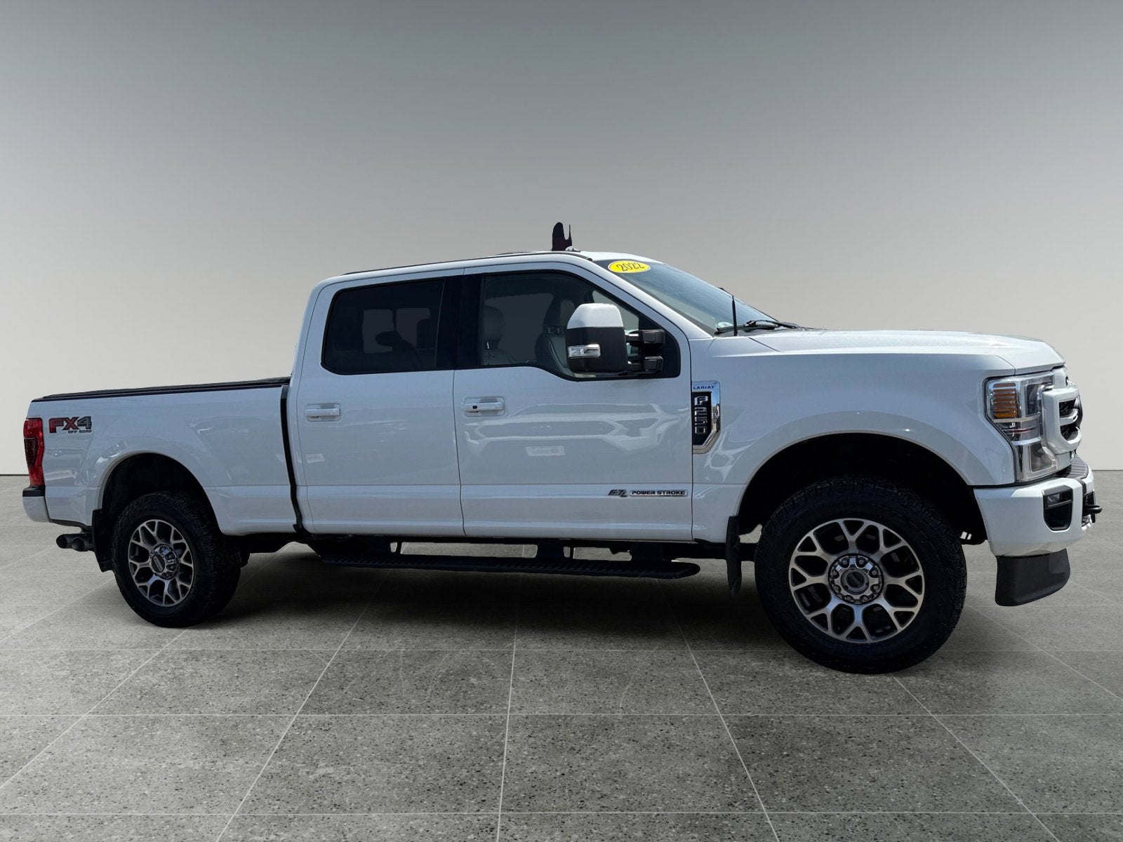 2022 Ford Super Duty F-250 SRW LARIAT