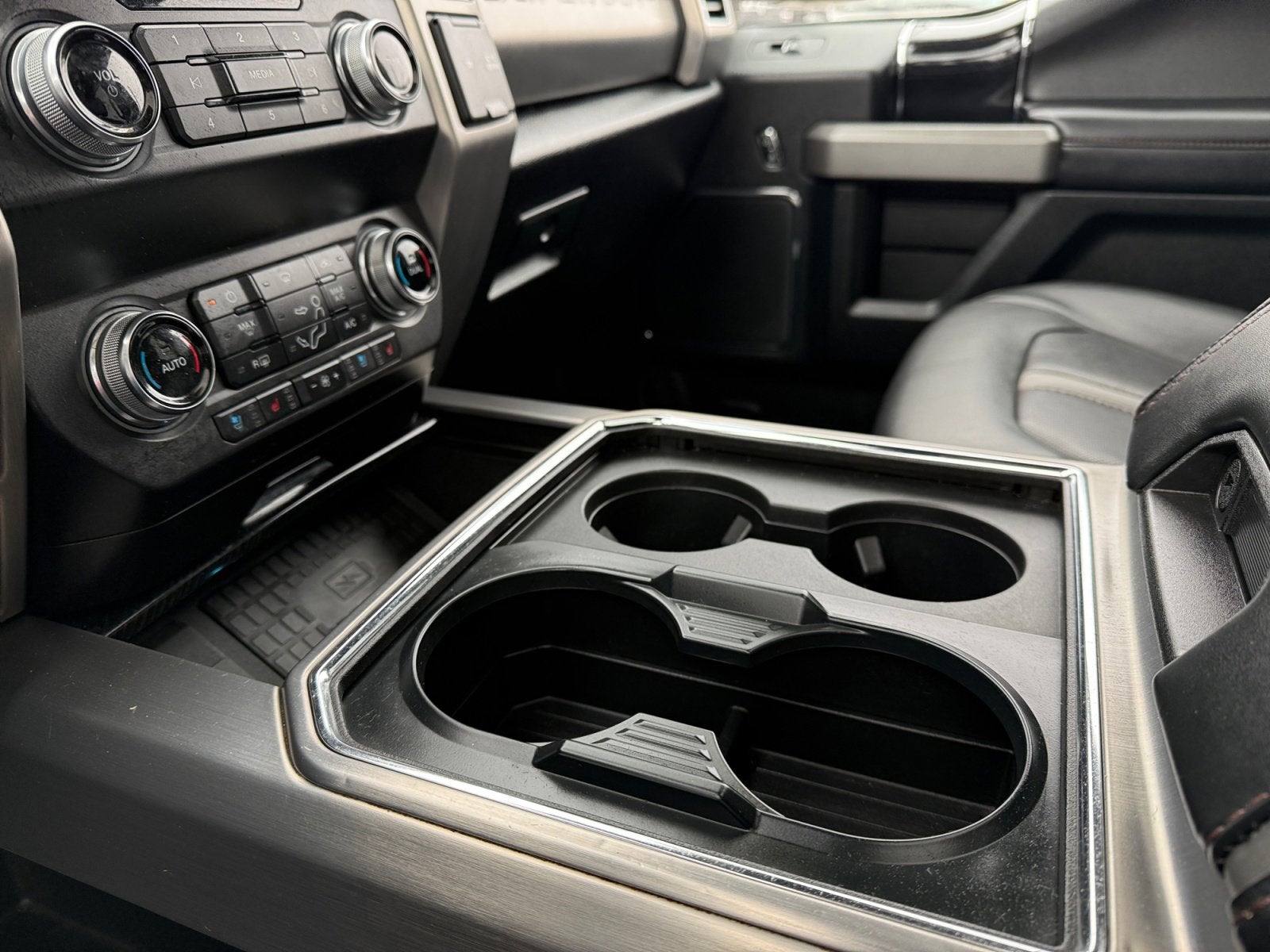 2021 Ford Super Duty F-350 SRW Platinum