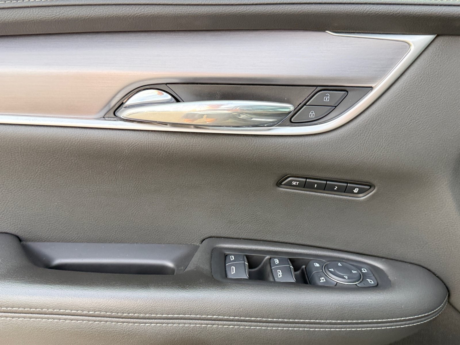2025 Cadillac XT6 FWD Luxury