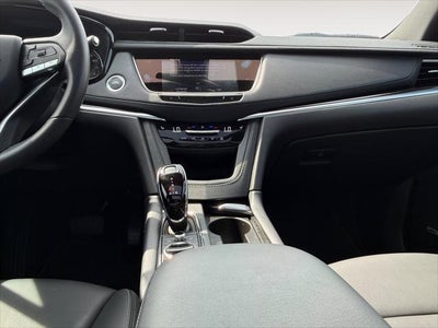 2025 Cadillac XT6 FWD Luxury
