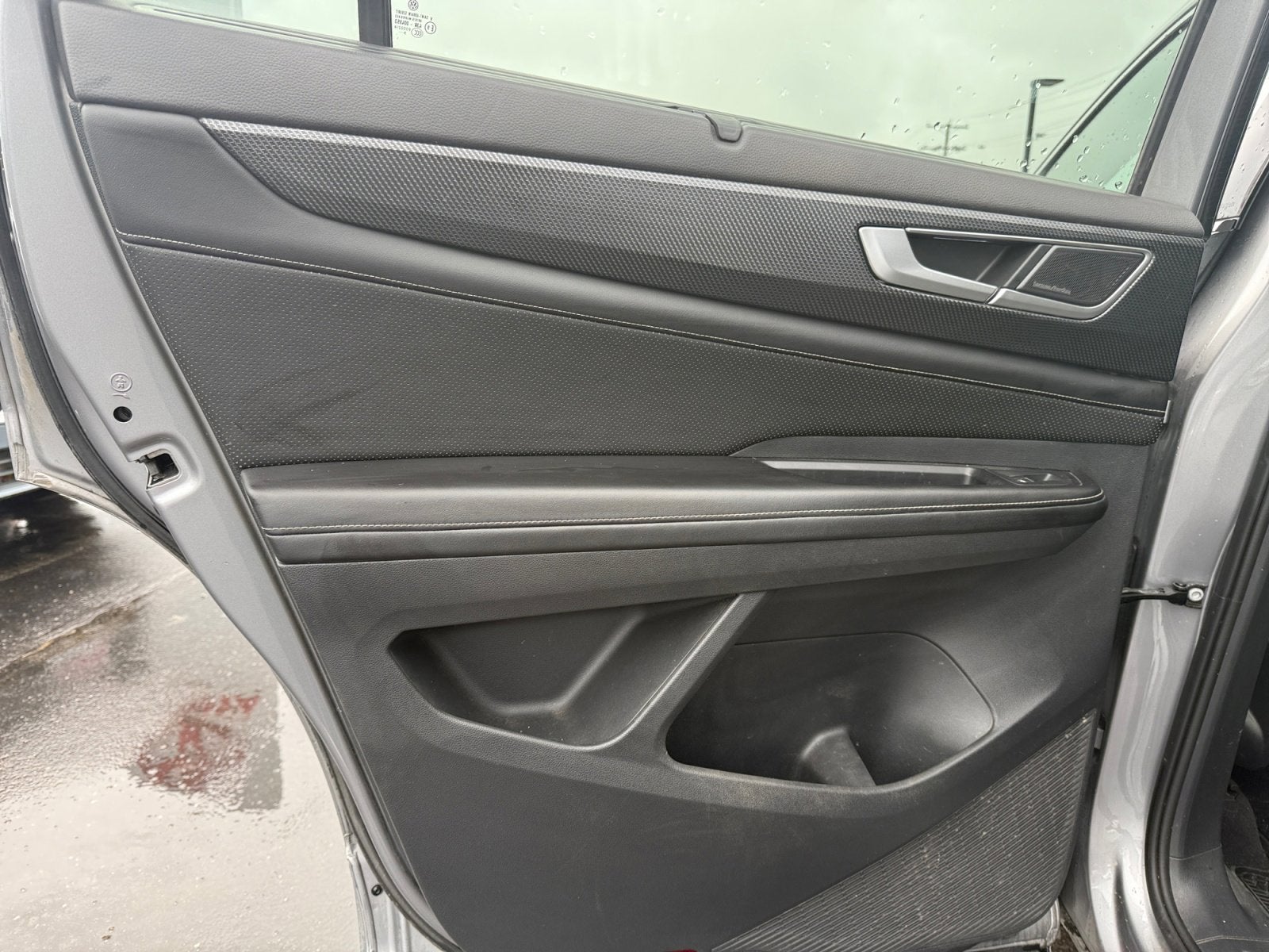2024 Volkswagen Atlas Cross Sport 2.0T SEL Premium R-Line