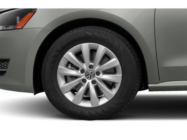 2015 Volkswagen Passat Base