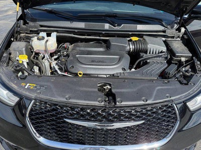 2025 Chrysler Pacifica Select