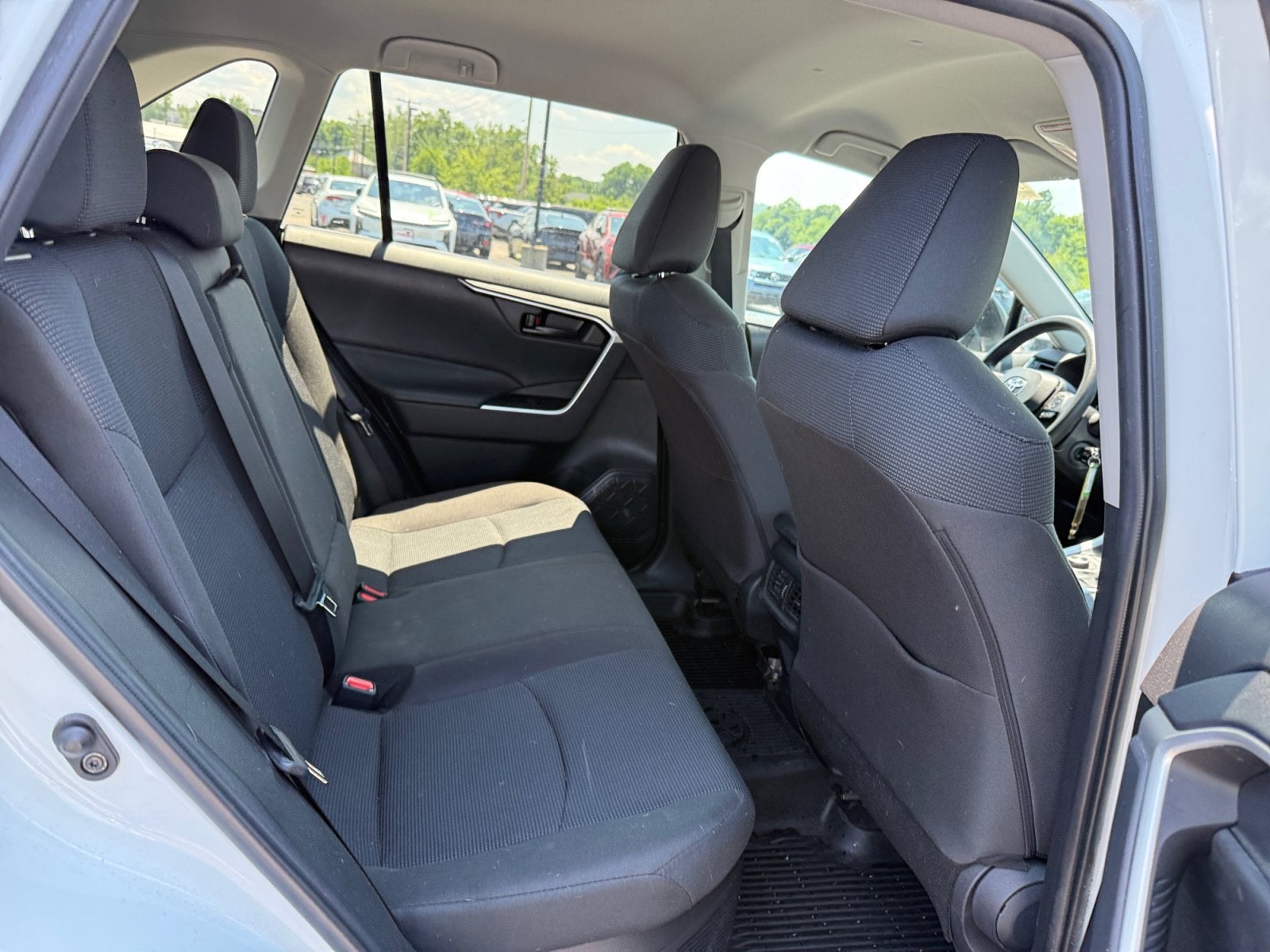 2022 Toyota RAV4 Hybrid LE