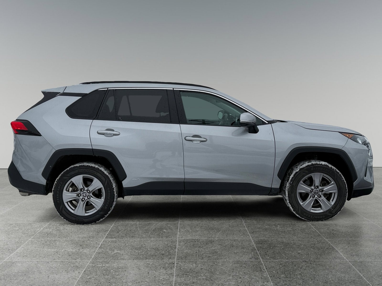 2022 Toyota RAV4 Hybrid LE
