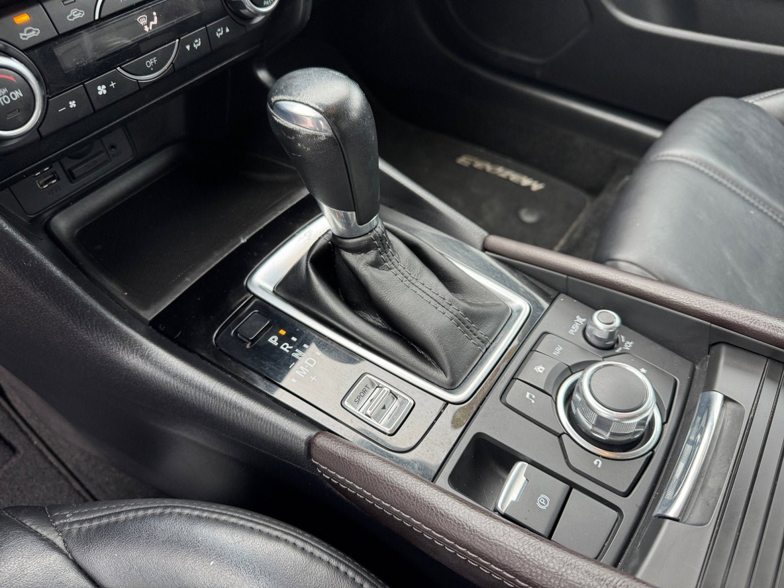 2018 Mazda Mazda3 5-Door Touring