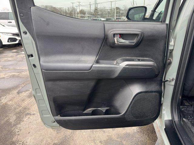 2022 Toyota Tacoma 4WD TRD Off Road