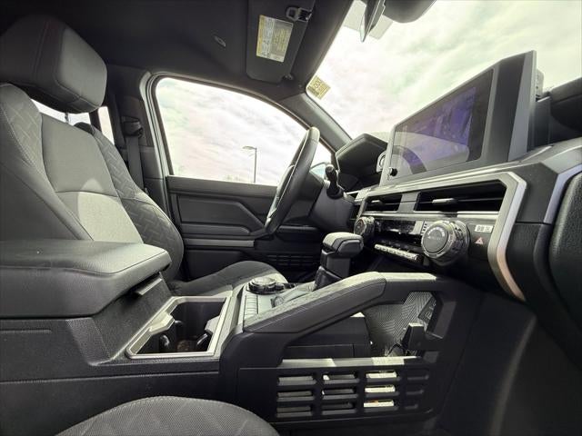 2024 Toyota Tacoma 4WD SR5