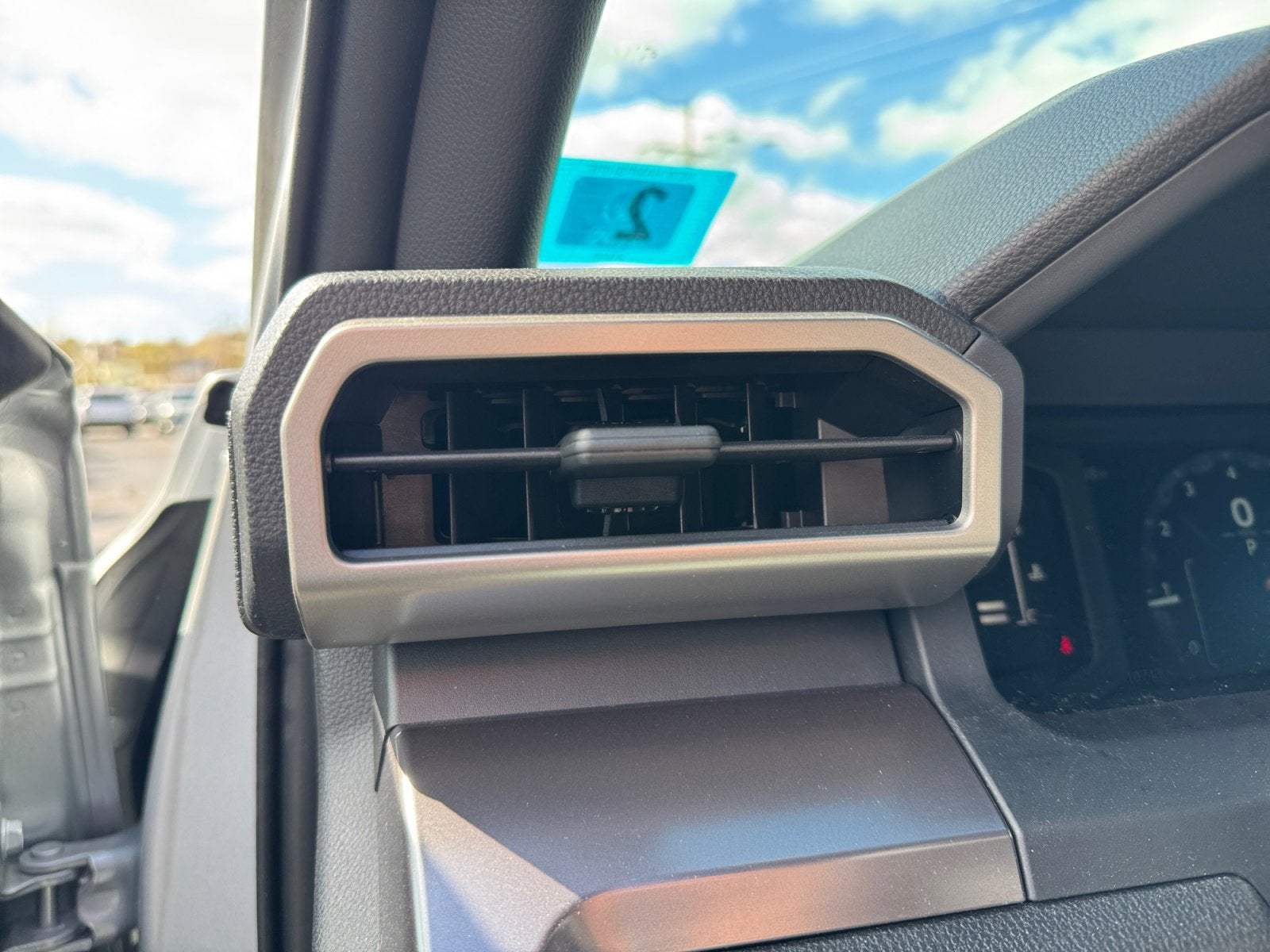 2025 Toyota Tacoma 4WD SR5