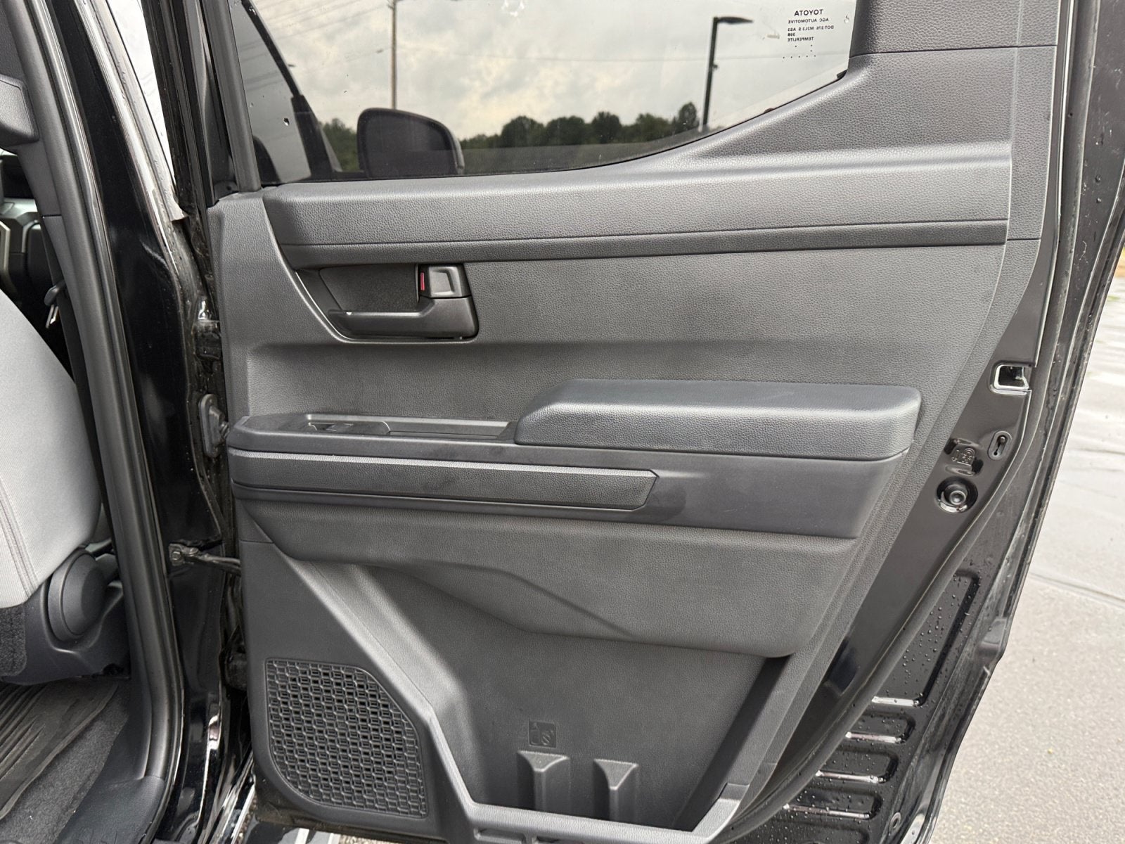 2025 Toyota Tacoma 4WD SR5