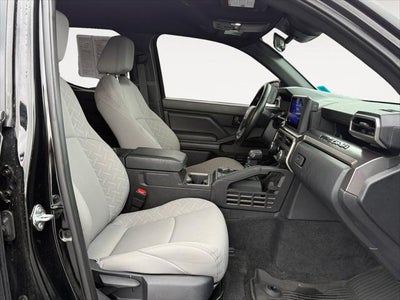 2025 Toyota Tacoma 4WD SR5
