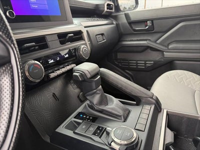 2025 Toyota Tacoma 4WD SR5