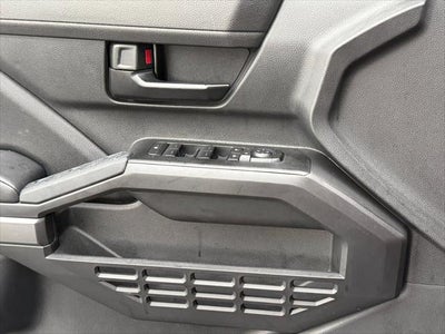2025 Toyota Tacoma 4WD SR5