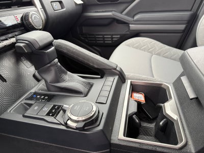 2025 Toyota Tacoma 4WD SR5