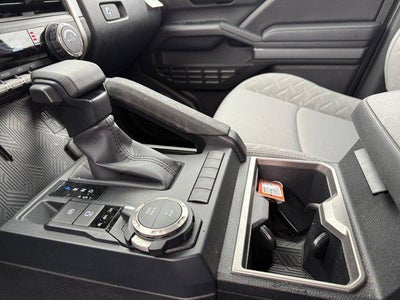 2025 Toyota Tacoma 4WD SR5