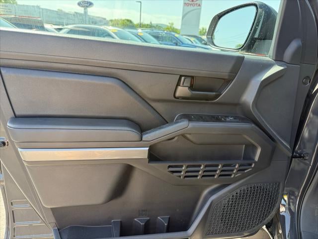 2026 Toyota Tacoma 4WD SR5