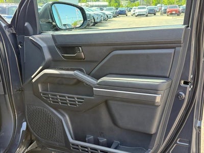 2026 Toyota Tacoma 4WD SR5