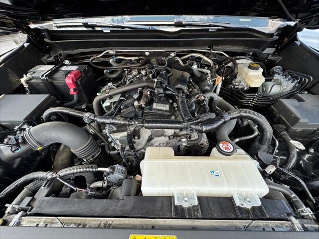 2025 Toyota Tacoma 4WD SR5