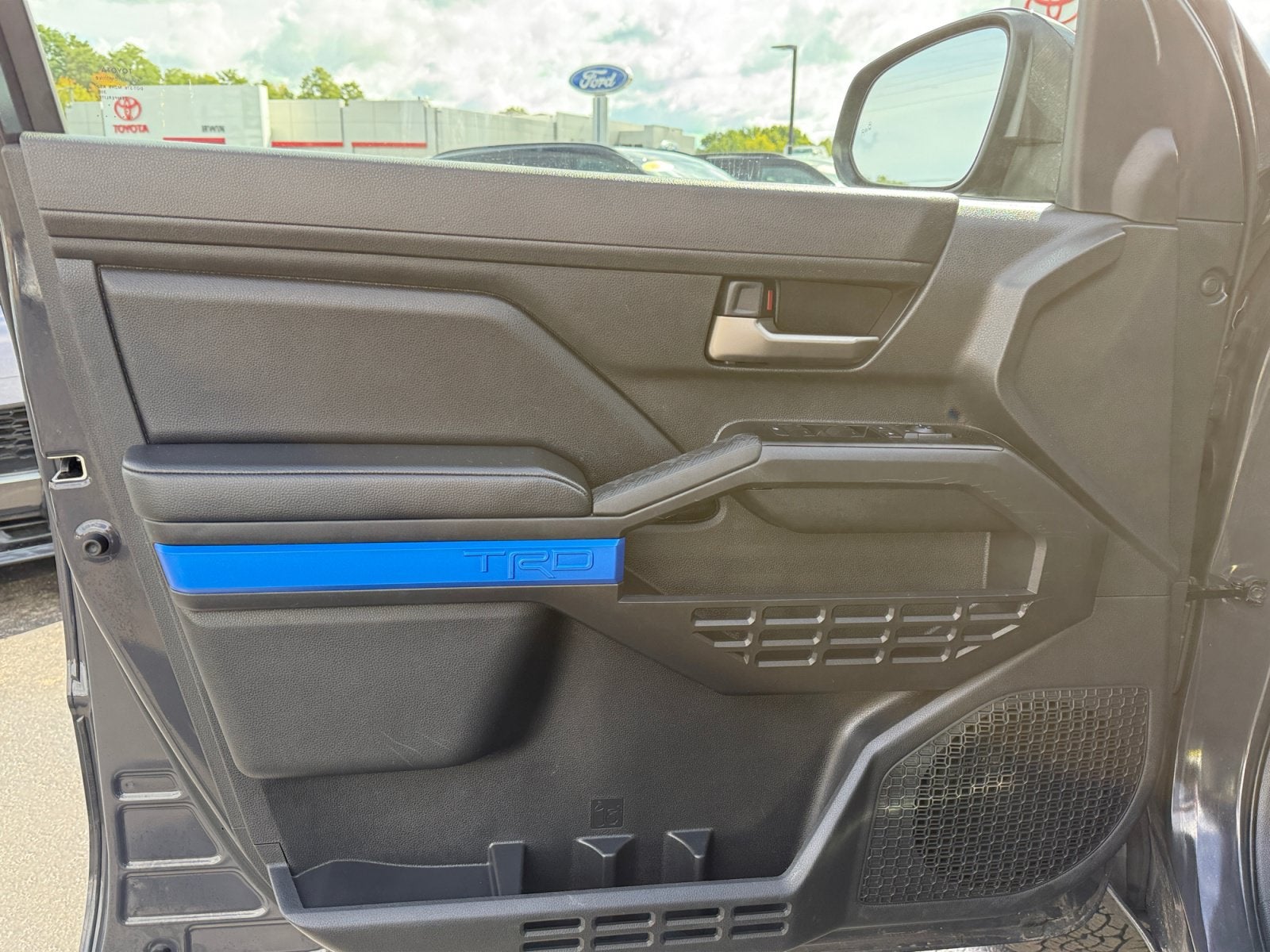 2025 Toyota Tacoma 4WD TRD Off Road