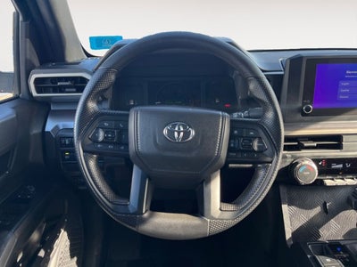 2025 Toyota Tacoma 4WD SR5