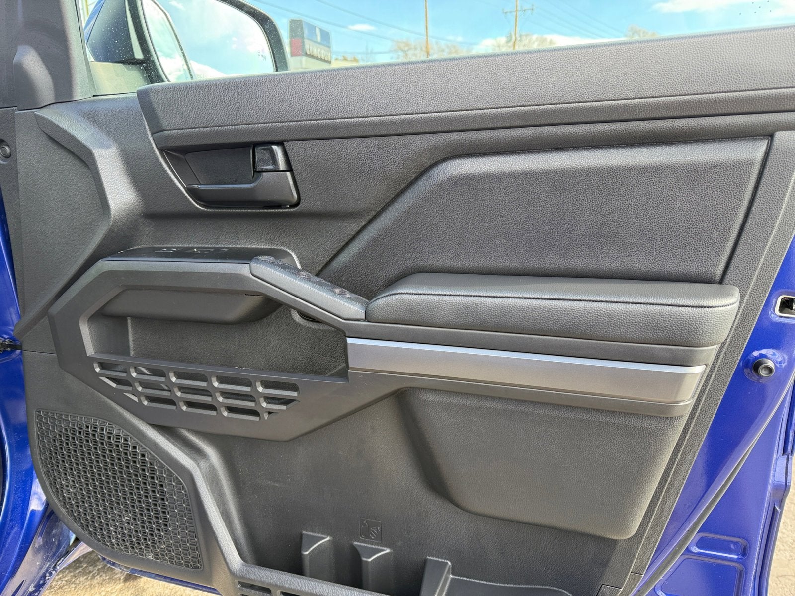 2025 Toyota Tacoma 4WD SR5