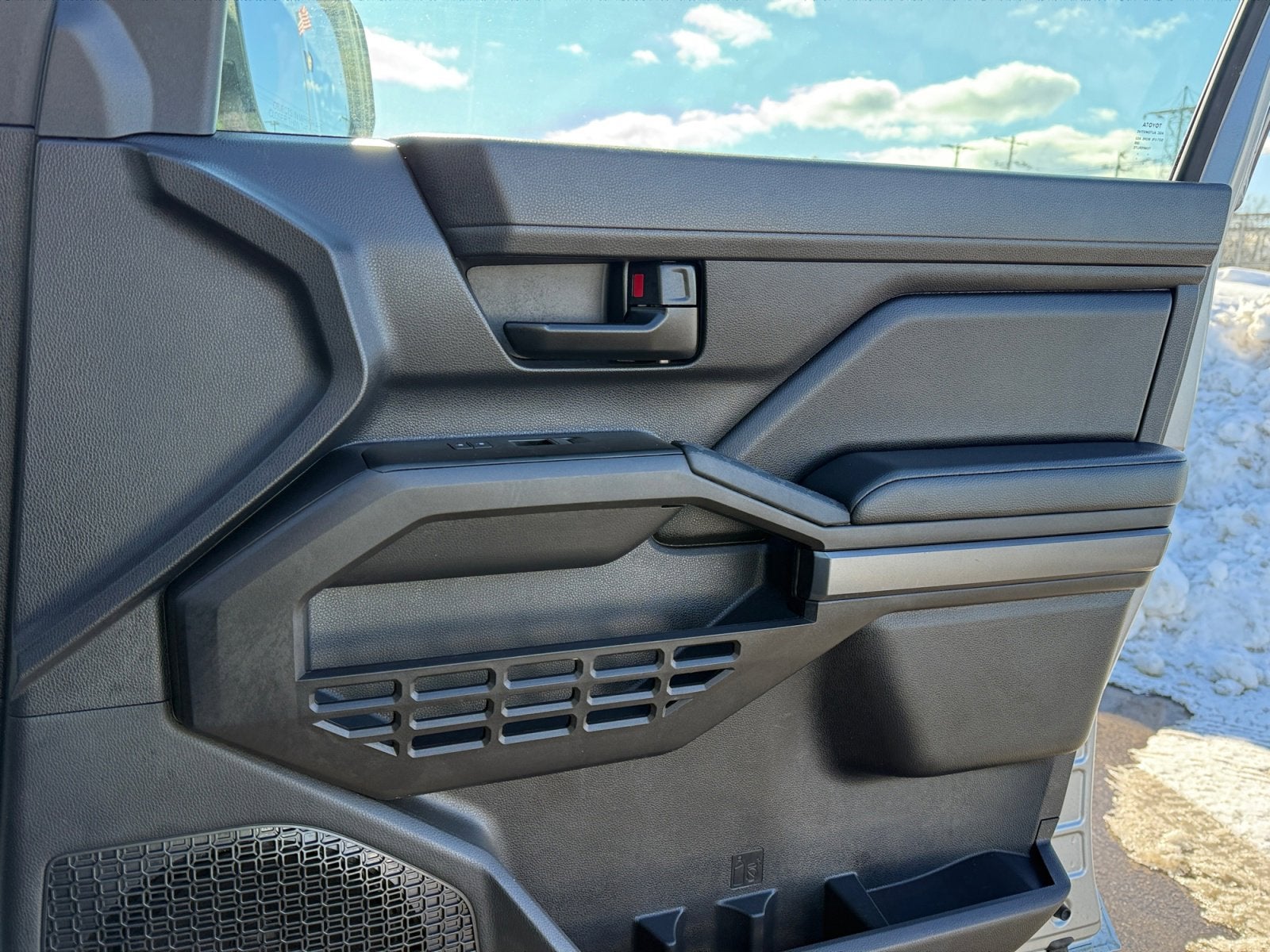 2025 Toyota Tacoma 4WD SR5