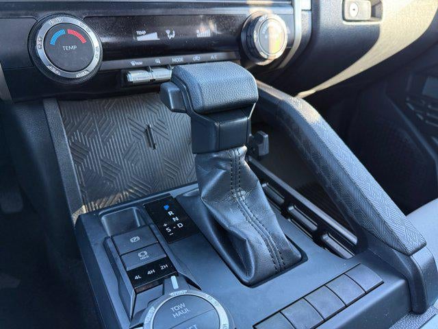 2025 Toyota Tacoma 4WD SR5