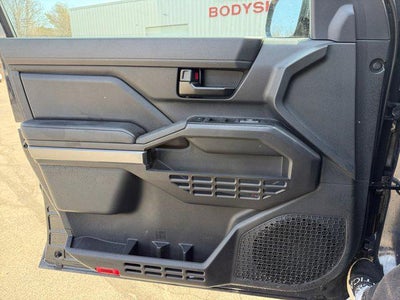 2025 Toyota Tacoma 4WD SR5