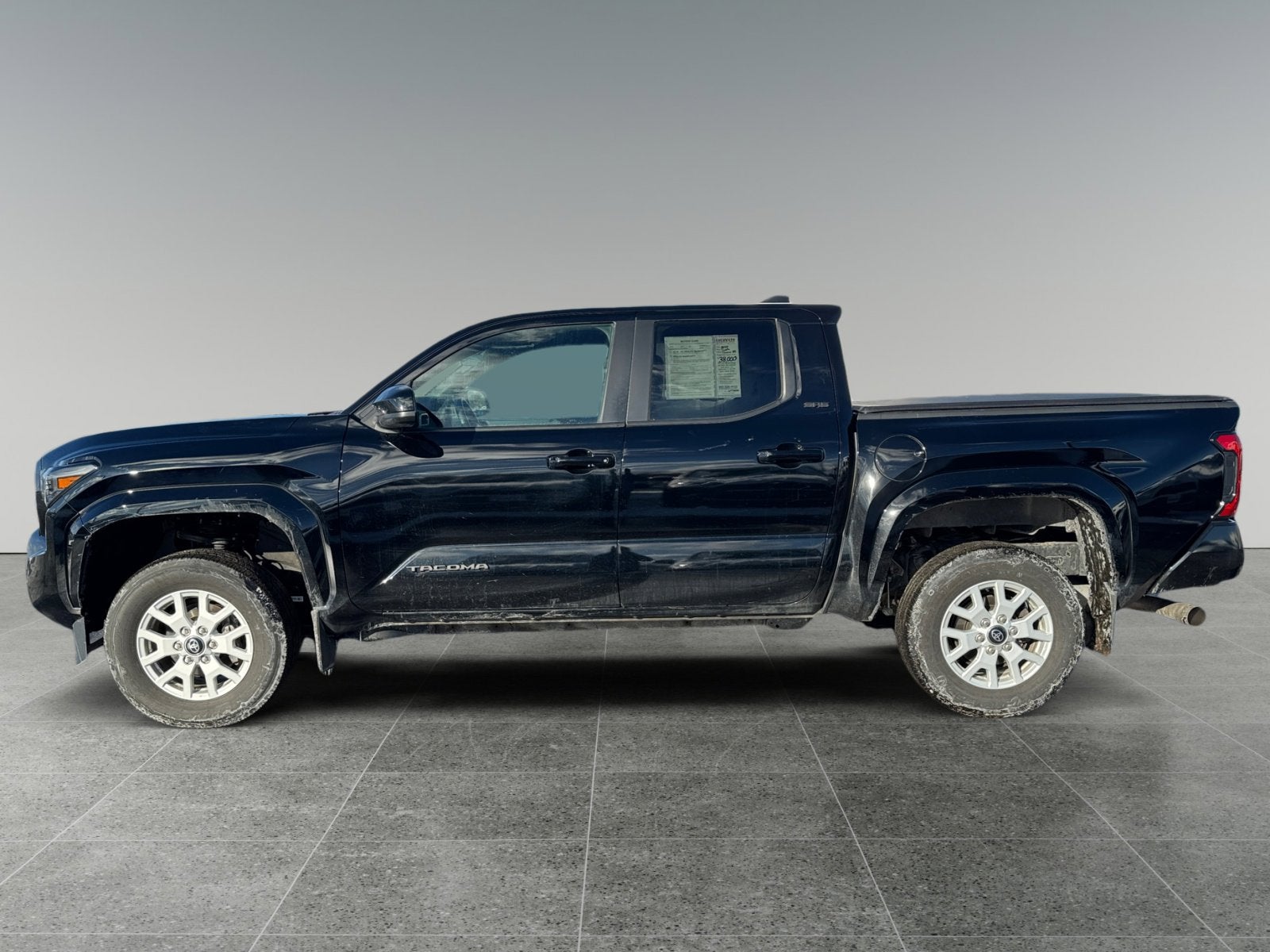 2024 Toyota Tacoma 4WD SR5