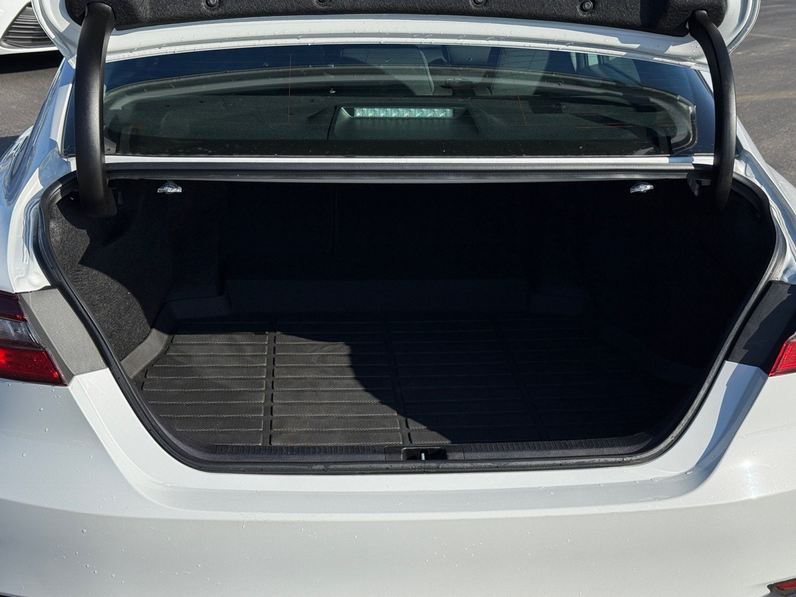 2024 Toyota Camry Hybrid LE