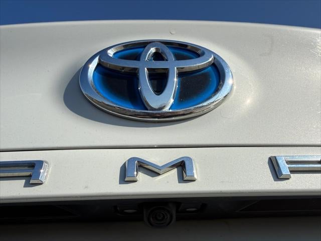 2024 Toyota Camry Hybrid LE