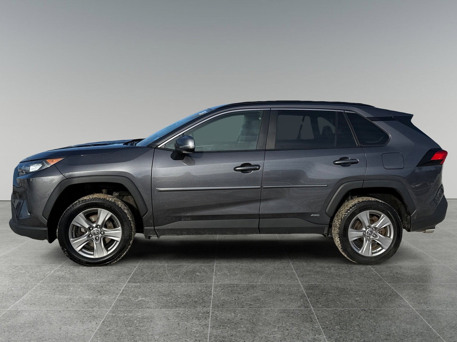 2022 Toyota RAV4 Hybrid LE