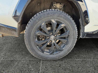 2022 Toyota RAV4 Hybrid SE