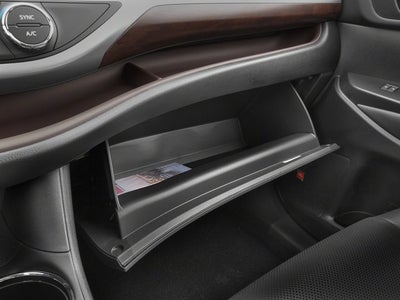 2016 Toyota Highlander Base