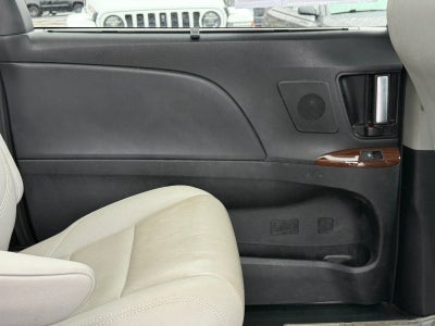 2020 Toyota Sienna Limited Premium