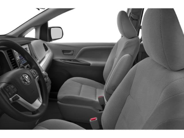 2020 Toyota Sienna XLE