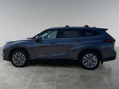 2025 Toyota Highlander Hybrid Platinum