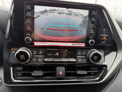 2022 Toyota Highlander Hybrid XLE