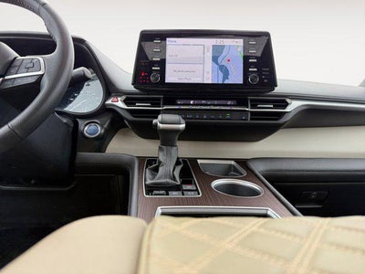 2024 Toyota Sienna XLE