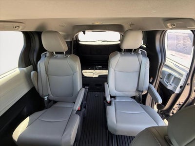 2025 Toyota Sienna XLE