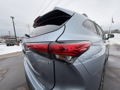 2023 Toyota Highlander Hybrid XLE