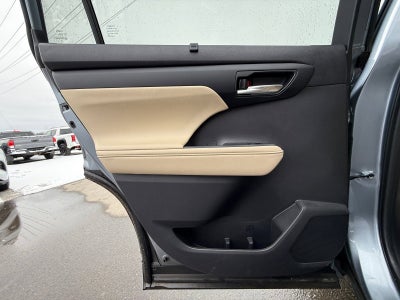 2023 Toyota Highlander Hybrid XLE