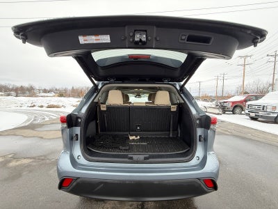 2023 Toyota Highlander Hybrid XLE